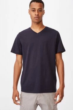 Essential Vee Neck T-Shirt INK NAVY 8 Essential Vee Neck T-Shirt INK NAVY -Mens Clothing Store 341300 36 1