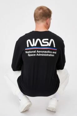 Tbar Collab Long Sleeve T-Shirt LCN NAS BLACK/NASA-CHEST WORM LOGO 11 Tbar Collab Long Sleeve T-Shirt LCN NAS BLACK/NASA-CHEST WORM LOGO -Mens Clothing Store 3610765 01 4