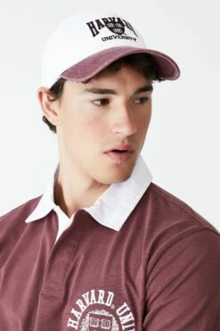 License Vintage Strap Back Cap LCN HAR WHITE/BURGUNDY HARVARD UNIVERSITY