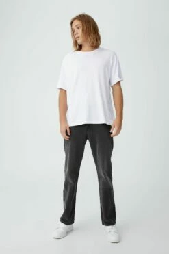 Loose Fit Jean WORN IN BLACK