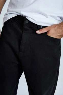 Relaxed Tapered Jean NEW BLACK -Mens Clothing Store 3611187 01 3