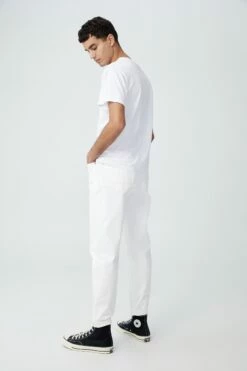 Relaxed Tapered Jean WASHED CHALK -Mens Clothing Store 3611211 02 3