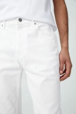 Relaxed Tapered Jean WASHED CHALK -Mens Clothing Store 3611211 02 5