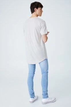 Curved Hem T-Shirt MILITARY BURNOUT -Mens Clothing Store 3611287 02 3