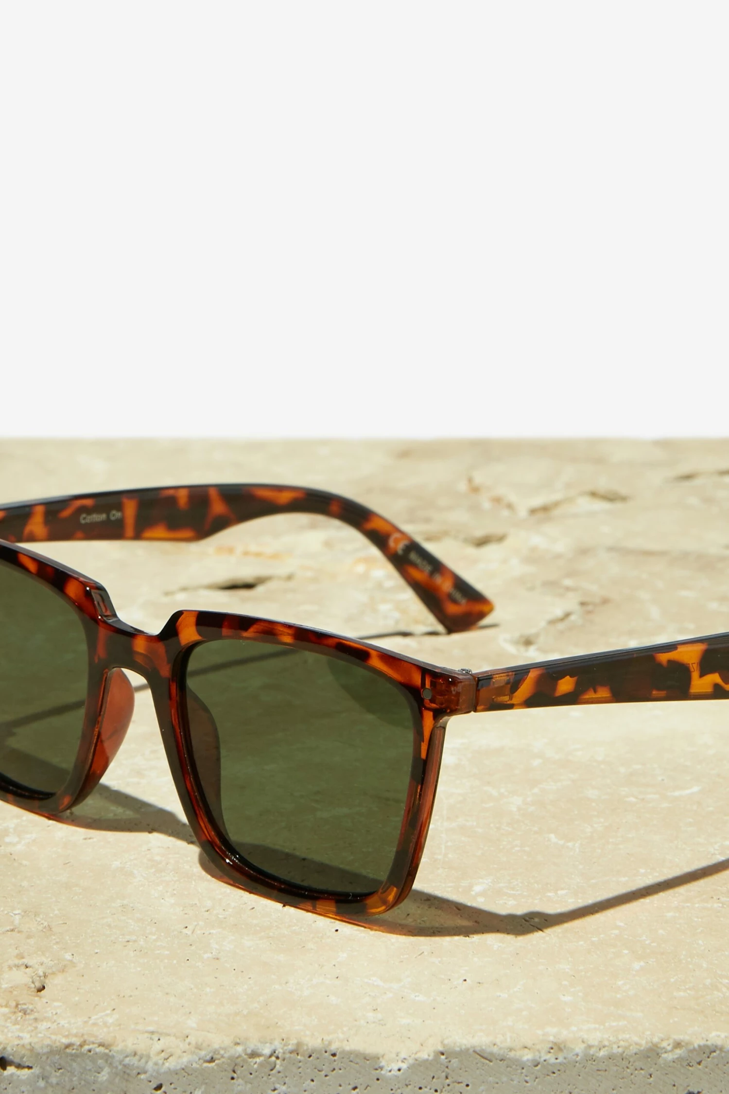 Newtown Polarized Sunglasses BLACK 4 Newtown Polarized Sunglasses BLACK - Image 4