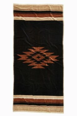 Mens Jacquard Textured Towel LCN YALE -Mens Clothing Store 3611502 01 2