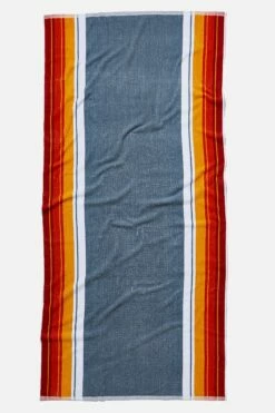 Mens Jacquard Textured Towel LCN YALE -Mens Clothing Store 3611502 02 2