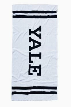 Mens Jacquard Textured Towel LCN YALE -Mens Clothing Store 3611502 04 2