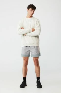 Mountain Tech Short MILITARY/GRAVEL STONE/BONE -Mens Clothing Store 3611595 03 1