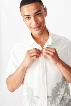 Short Sleeve Resort Shirt INDO FLORAL -Mens Clothing Store 362715 70 1